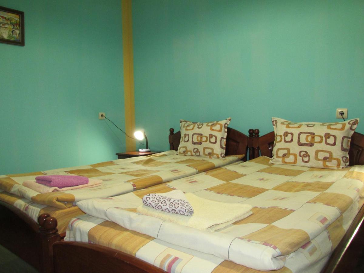 Pri Orehite Guesthouse Oreszak Zewnętrze zdjęcie