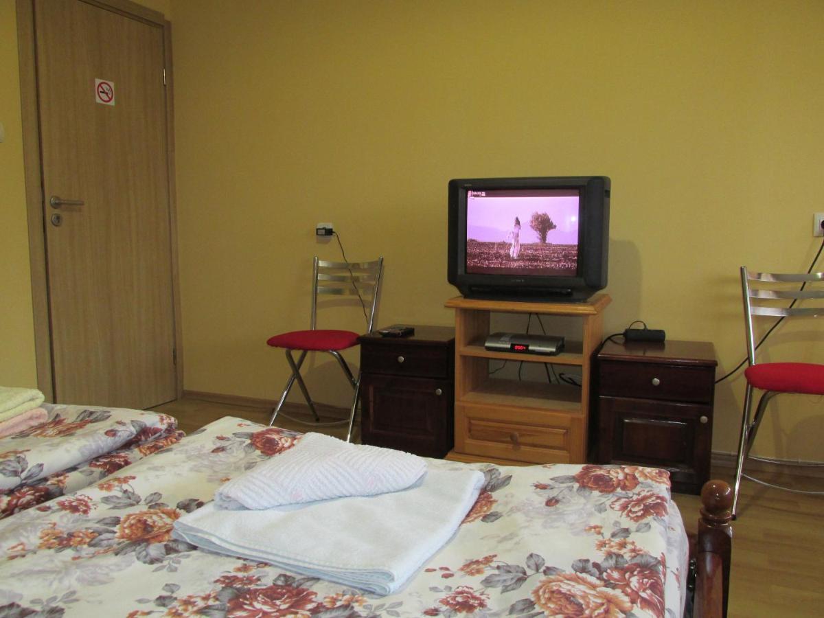 Pri Orehite Guesthouse Oreszak Zewnętrze zdjęcie