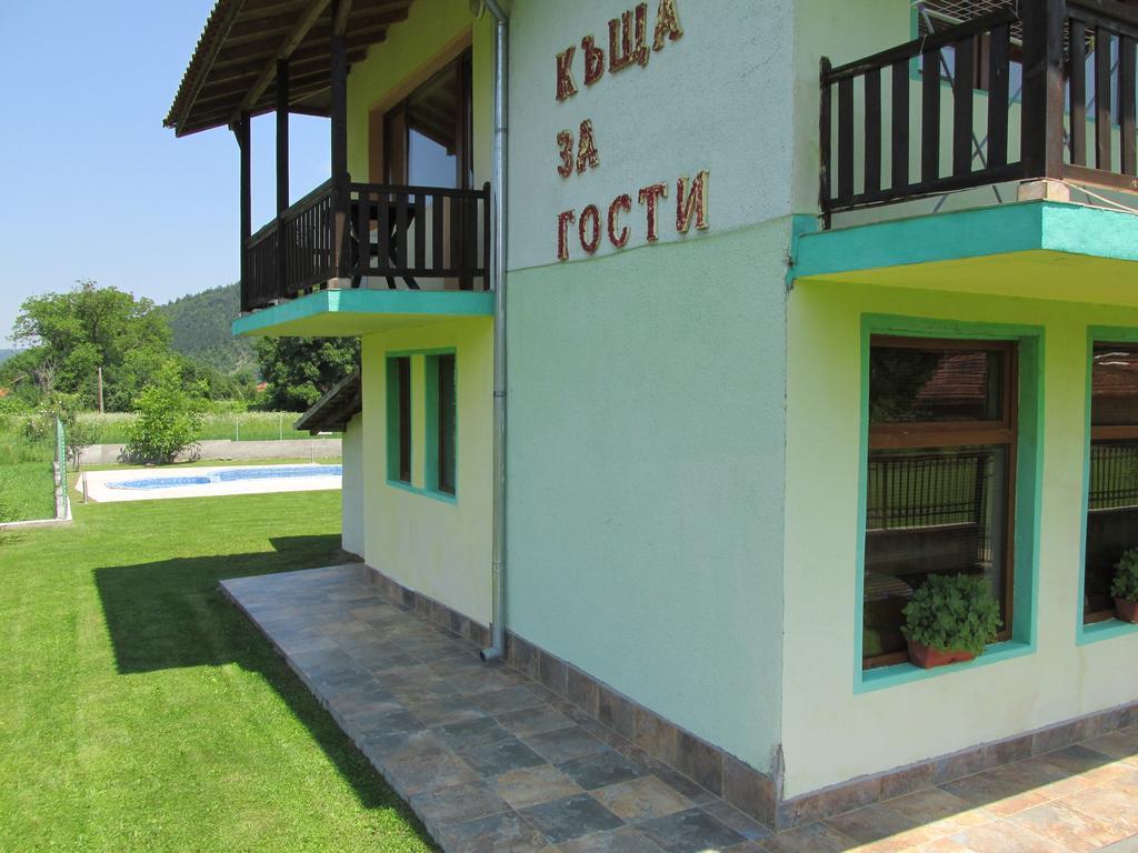 Pri Orehite Guesthouse Oreszak Zewnętrze zdjęcie