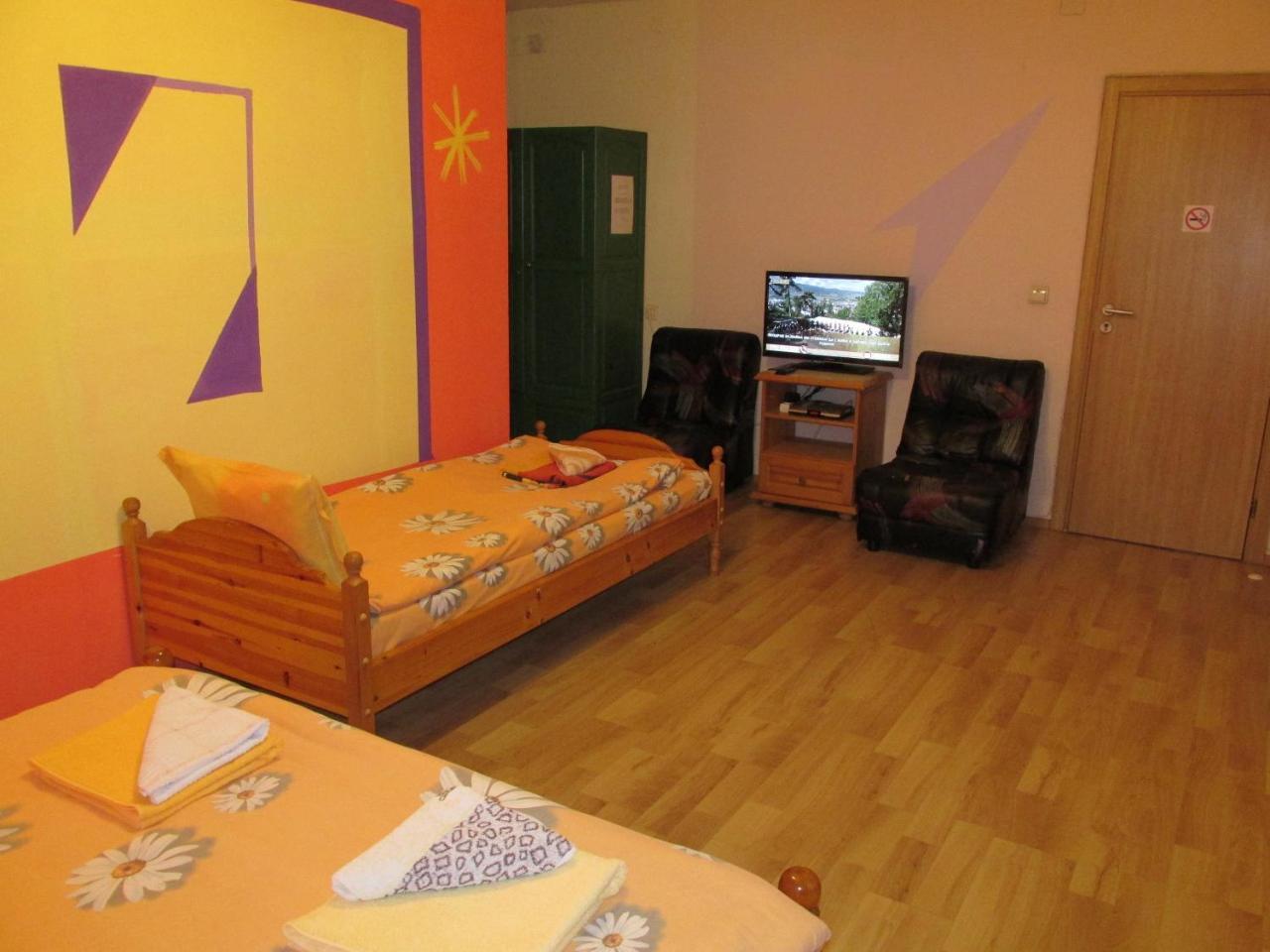 Pri Orehite Guesthouse Oreszak Zewnętrze zdjęcie